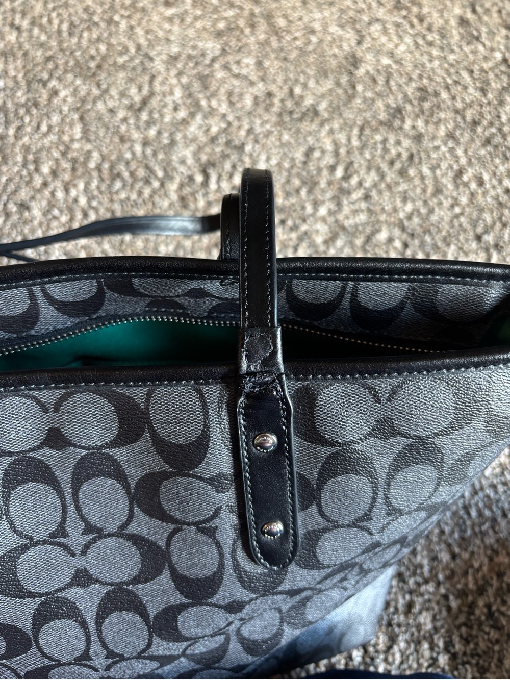 COACH NYC skyline city zip tote in signature canvas, style F57616 - Picture 7 of 9